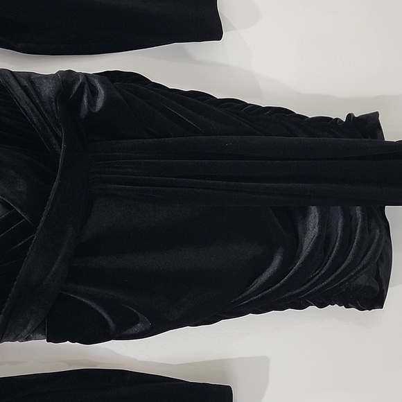 House Of CB Pascale Black Velvet Mini Dress - Picture 5 of 12